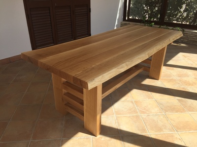 Tavolo in legno di Rovere verniciato al naturale
