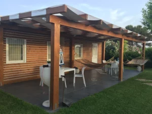 Realizzazione di casa in legno prefabbricata